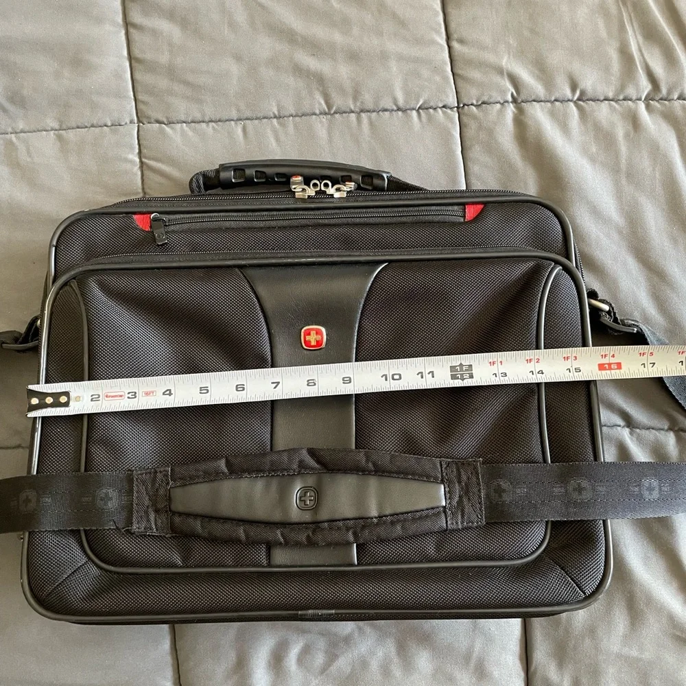 SwissGear Laptop Briefcase Bag Black 16”x12” Fits 15.6” Laptop Shoulder Strap